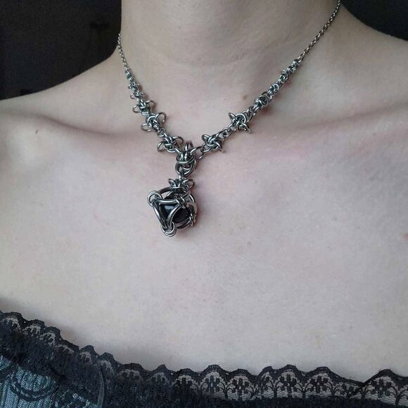Gothic silver thorns & onyx pearl choker necklace - Picture 8 of 8
